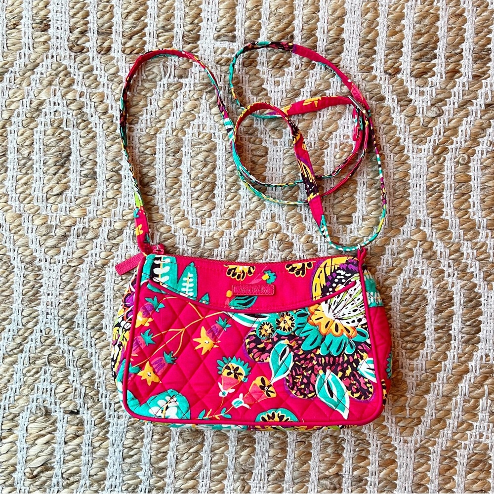 Vera Bradley Rumba Print Floral Little Hipster Crossbody Bag Purse Red Green OS - Picture 1 of 6